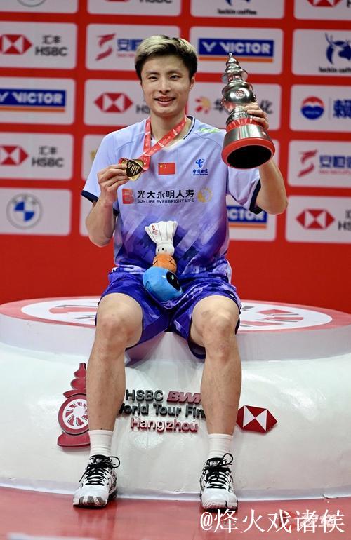 石宇奇荣获世界羽联年度最佳男子单打选手