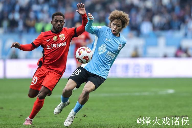 加布里埃尔建功 上海海港力克对手豪取中超三连冠